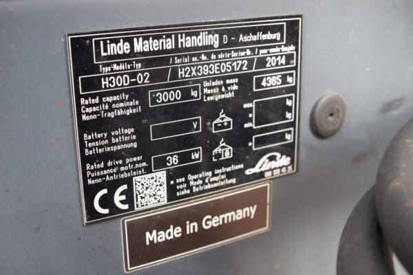 Dieselkäyttöinen vastapainotrukki Linde H30D tunnistekilven kuva