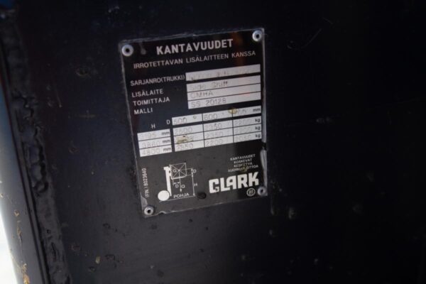 Sähkötrukki Clark GEX 25 nostokykytaulukko