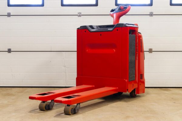 Pallet truck Linde T20AP 2013 from front left