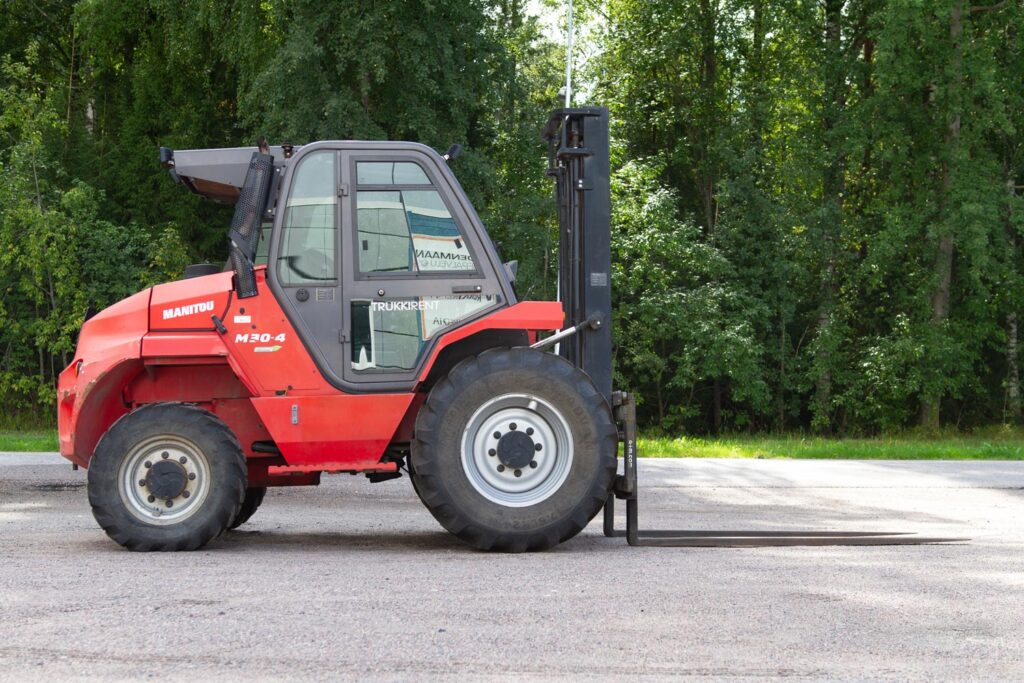 Manitou M30-4 forklift truck 2015 from the right